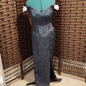 Vintage green/blue size 9/10 dress with slit